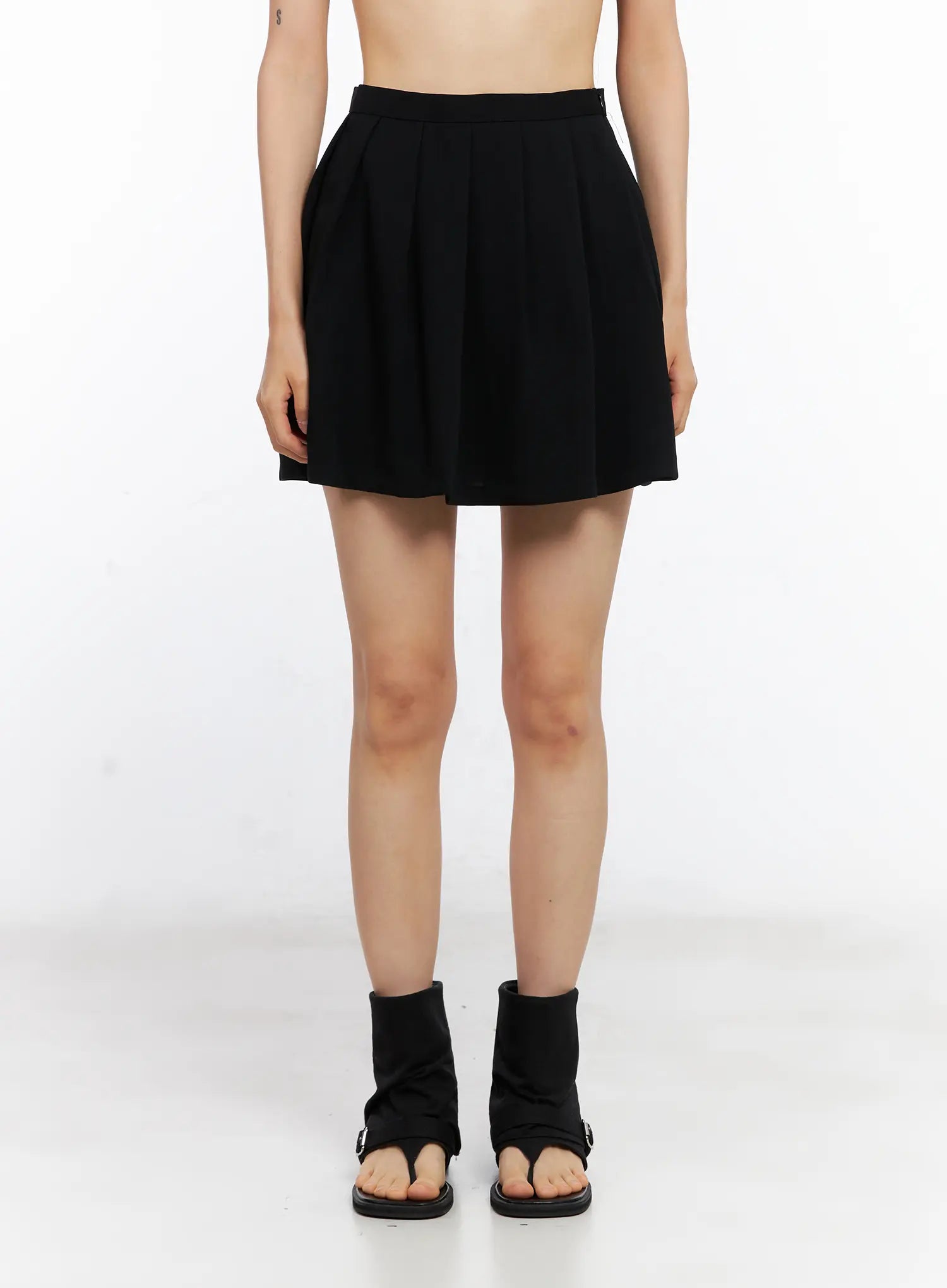 Chic Pleated Mini Skirt CL530